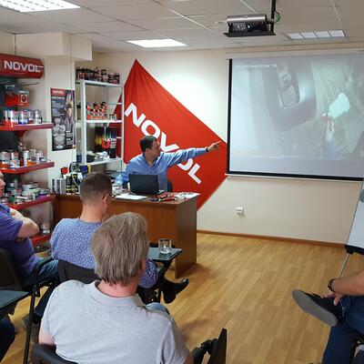 Sagola visita Finishing Group, su importador oficial en Rusia
